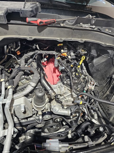 Old injectors out.jpg