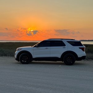 2022 Explorer ST Assategue beach sunset.jpg